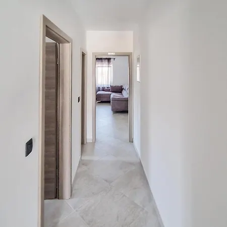 Apartman Cozy In With Kitchen