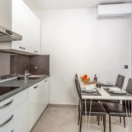 Apartman Cozy In With Kitchen *