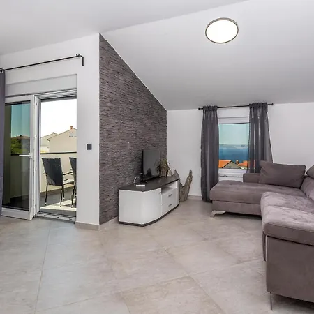 Apartman Cozy In With Kitchen Novi Vinodolski